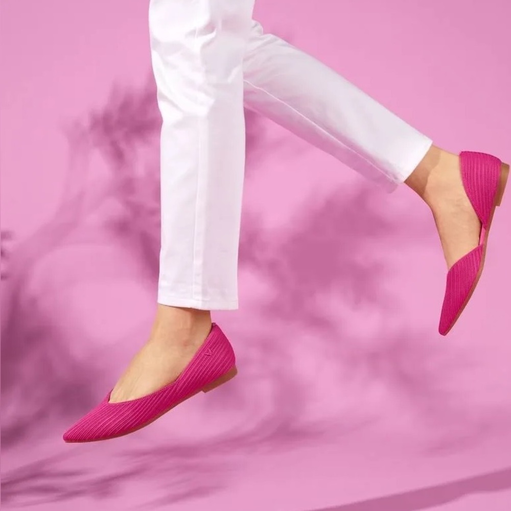 VIVAIA Melia Pointed-Toe D'Orsay Flats in the color Pitaya Sz 39.5/9